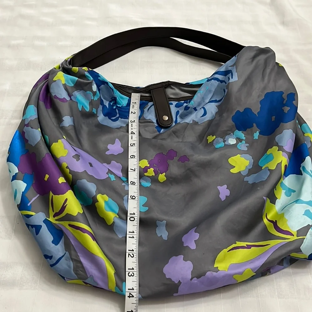 Old Navy silky gray floral print scarf hobo bag